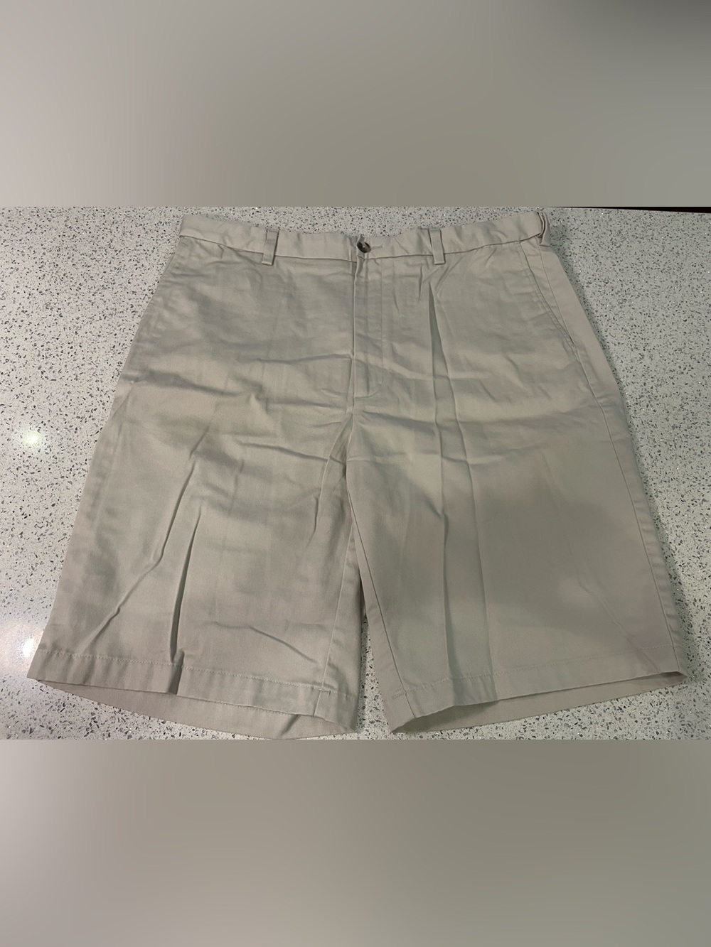 Roundtree & Yorke Men's Khaki Flat Front Shorts